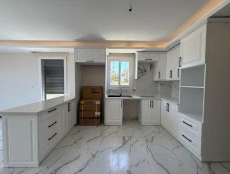 Seferihisar Camikebir’de Modern Ve Konforlu Villa