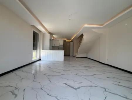 Seferihisar Camikebir’de Modern Ve Konforlu Villa