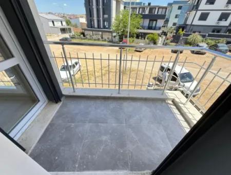 Seferihisar Camikebir’de Modern Ve Konforlu Villa