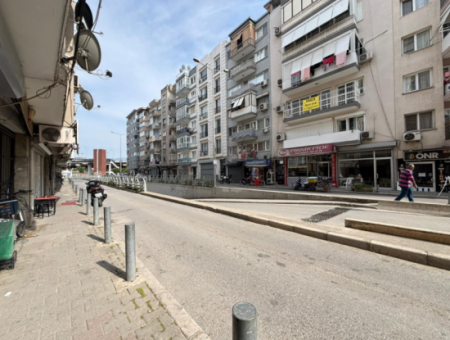 Alsancak  Kahramanlar  Akıncılar Caddesi Üzerinde 1.Kat Kombili Kiralık Daire!