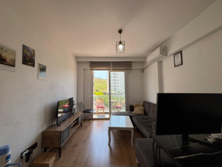 Buca Vita Loft’ta Havuz Manzaralı 2+1 2.Kat Eşyalı Kiralık Daire!