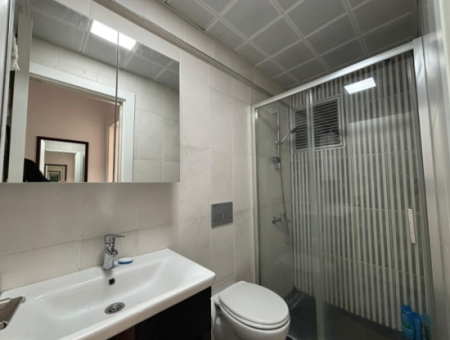 Buca Vita Loft’ta Havuz Manzaralı 2+1 2.Kat Eşyalı Kiralık Daire!