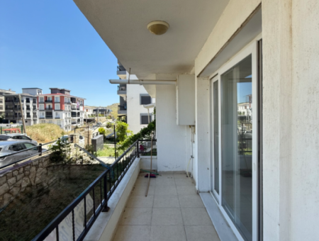 Seferihisar Çolak İbrahimbey' De 2+1 Ferah Ve Kullanışlı Kiralık Daire