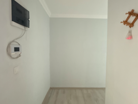Seferihisar Çolak İbrahimbey' De 2+1 Ferah Ve Kullanışlı Kiralık Daire