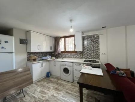 Seferihisar Akarca’da Denize Yakın, Müstakil Tadında Geniş Ve Keyifli Yaşam Alanı Sunan Villa