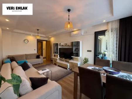 Camikebir Mahallesi'nde Ayrı Mutfaklı, Cam Balkonlu, Doğalgazlı Şık 2+1 Daire