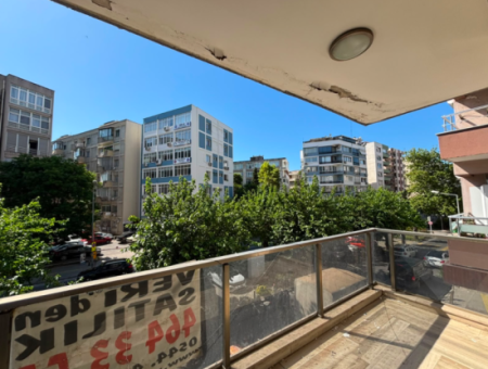 Alsancak Şair Eşref’te Otoparklı Boş 1.Kat 135M2 Satılık Daire