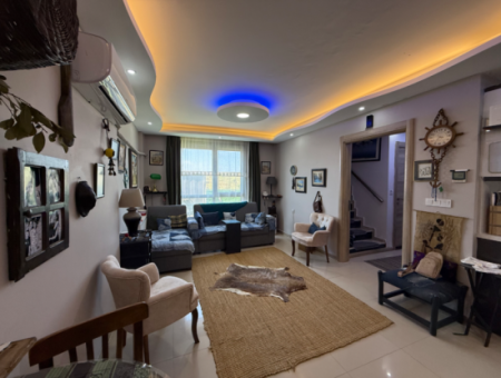 Seferihisar Akarca’da Konforlu Ve Keyifli Yaşam Alanı Sunan Villa