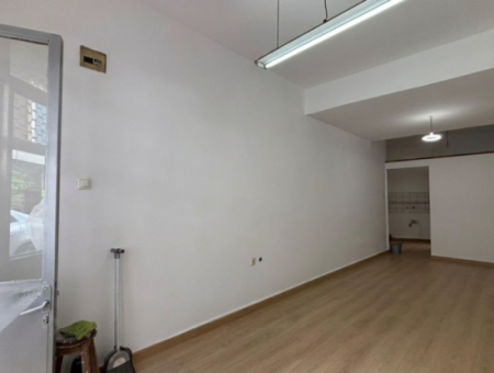 Alsancak Kahramanlar'da Emot Karşısı 40M2 Wc'li Kiralık Dükkan!