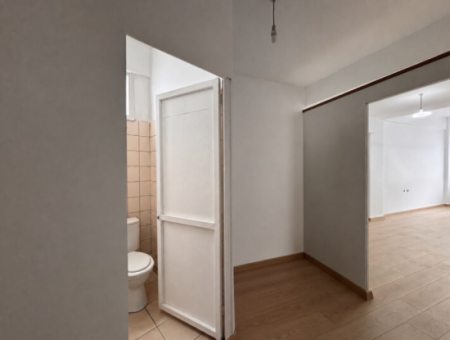 Alsancak Kahramanlar'da Emot Karşısı 40M2 Wc'li Kiralık Dükkan!