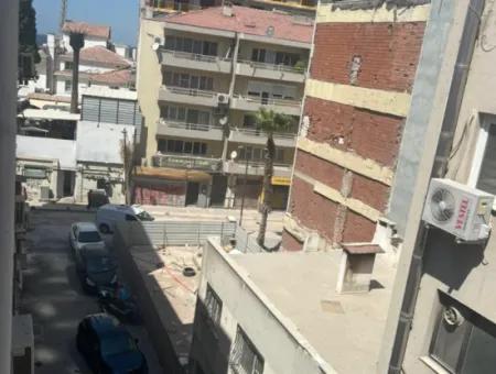 Kıbrıs Şehitleri Alsancak Dedeman Otel Yakını Mobilyalı Daire