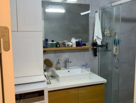 Saygın Stil Yalı'da Köşe Konumlu, Teraslı Ve Kış Bahçeli Özel Villa