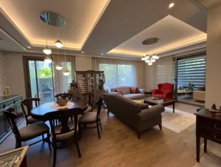 Saygın Stil Yalı'da Köşe Konumlu, Teraslı Ve Kış Bahçeli Özel Villa