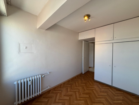 Alsancak Gazi Okulu Karşısı Önü Açık 3+1 Bakımlı Kiralık Daire