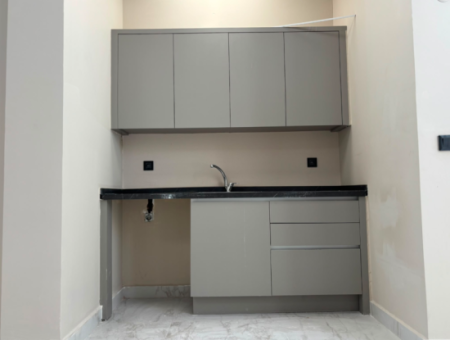 Alsancakswiss Otel Karşısında70M2 Net Wc’li Kiralık Masrafsız Dükkan