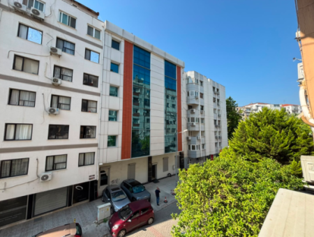 Alsancak Dünya Göz Hastanesi Yakını 2.Kat 1+1 50M2 Asansörlü Kiralık Daire