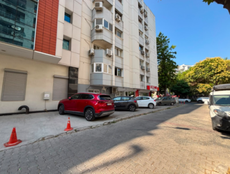 Alsancak Dünya Göz Hastanesi Yakını 2.Kat 1+1 50M2 Asansörlü Kiralık Daire