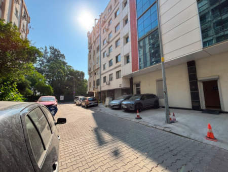 Alsancak Dünya Göz Hastanesi Yakını 2.Kat 1+1 50M2 Asansörlü Kiralık Daire
