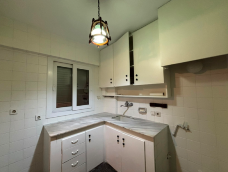 Alsancak Gündoğdu Meydanına Yakın 3+1 2.Kat 100M2 Kiralık Daire