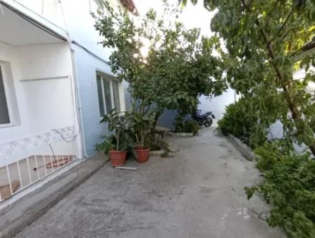 Sığacık'ın Kalbinde, Marina Ve Kale'ye Yürüme Mesafesinde 2+1 Kiralık Daire!