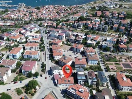 Sığacık'ın Kalbinde, Marina Ve Kale'ye Yürüme Mesafesinde 2+1 Kiralık Daire!