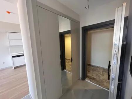 İzka Merkez Yaşam Konak’ta 25 Kat Panoramik Manzaralı Lüks 2+1