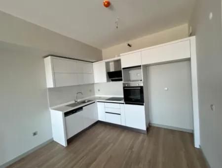 İzka Merkez Yaşam Konak’ta 25 Kat Panoramik Manzaralı Lüks 2+1