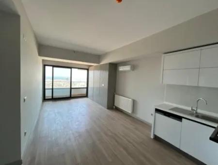 İzka Merkez Yaşam Konak’ta 25 Kat Panoramik Manzaralı Lüks 2+1