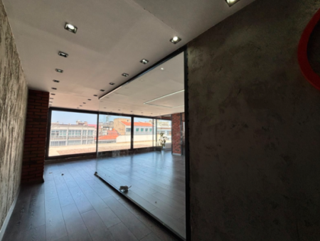 Alsancak  Cumhuriyet Meydanında  Deniz Manzaralı  7.Kat 410M2 Teraslı 3+1 Kiralık Daire !