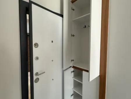 Seferihisar Camikebir Mahallesi'nde Satılık Sıfır 2+1 Daire | Balkonlu | Otomatik Panjurlu | Arçelik Ankastreli | Otoparklı