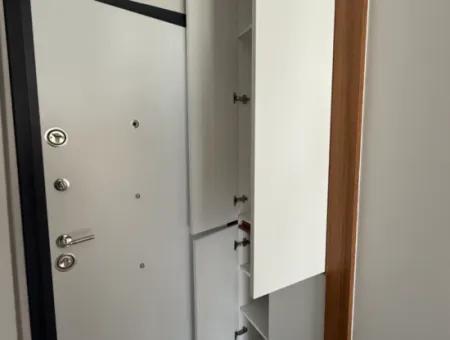 Seferihisar Camikebir Mahallesi'nde Satılık Sıfır 2+1 Daire | Balkonlu | Otomatik Panjurlu | Arçelik Ankastreli | Otoparklı