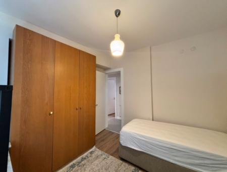 Karşıyaka  Demirköprüde 3+1 Lüks Eşyalı Otoparklı Kiralık Daire!