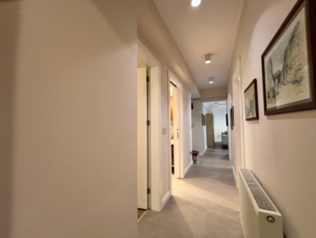 Karşıyaka  Demirköprüde 3+1 Lüks Eşyalı Otoparklı Kiralık Daire!