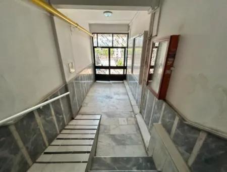 Yıldız Mahallesi Demirkent Sitesinde 1. Kat 3+1 Kiralık Daire