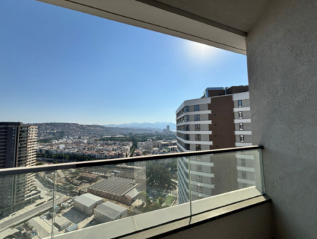 Alsancak  Evora Projesi 22.Kat 1+1 Köşe Şehir Manzaralı Kiralık Daire!