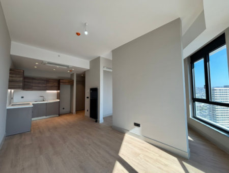 Alsancak  Evora Projesi 22.Kat 1+1 Köşe Şehir Manzaralı Kiralık Daire!