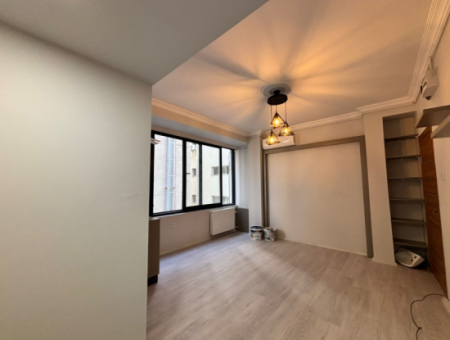 Alsancak Cumhuriyet Meydanı 4.Kat Tadilatlı Kiralık Ofıs/Iş Yeri