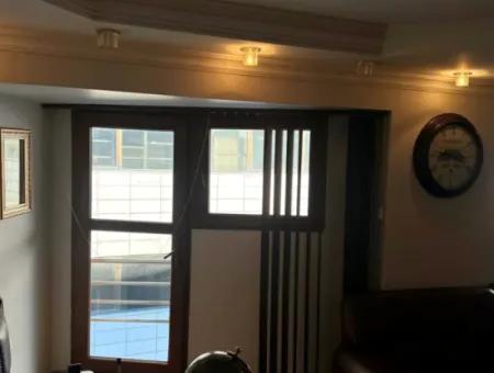 İzmir Çankaya Yeni Asır İş Merkezinde Kiralık Full Eşyalı Ofis