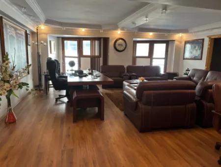 İzmir Çankaya Yeni Asır İş Merkezinde Kiralık Full Eşyalı Ofis