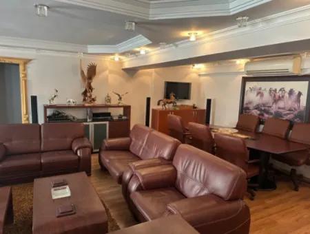 İzmir Çankaya Yeni Asır İş Merkezinde Kiralık Full Eşyalı Ofis