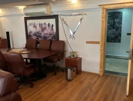 İzmir Çankaya Yeni Asır İş Merkezinde Kiralık Full Eşyalı Ofis
