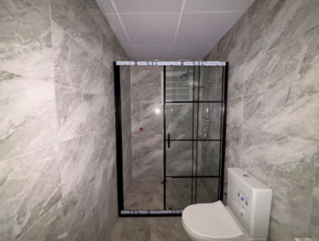 Seferihisar Adliye Sarayı Ve Hastane Yakını Ara Kat Satılık 3+1 Daire