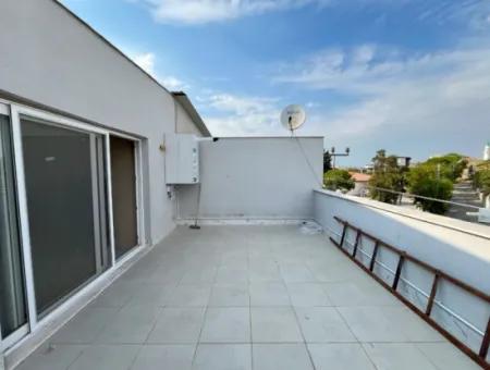 Seferihisar Tepecik Mahallesi’nde 150 M² Geniş 3+1 Dubleks Kiralık Daire