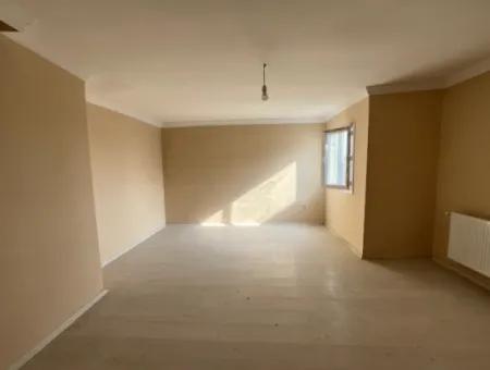 Seferihisar Tepecik Mahallesi’nde 150 M² Geniş 3+1 Dubleks Kiralık Daire
