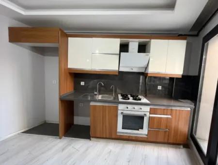 Şehir Merkezinde Konforlu Ve Kullanışlı 2+1 Kiralık Daire