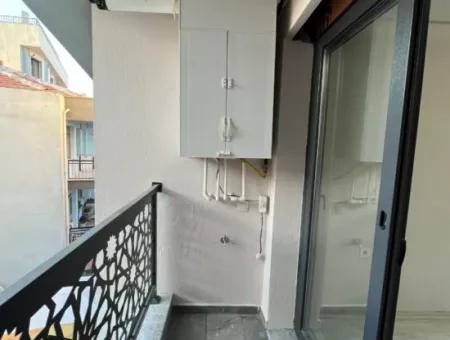 Şehir Merkezinde Konforlu Ve Kullanışlı 2+1 Kiralık Daire