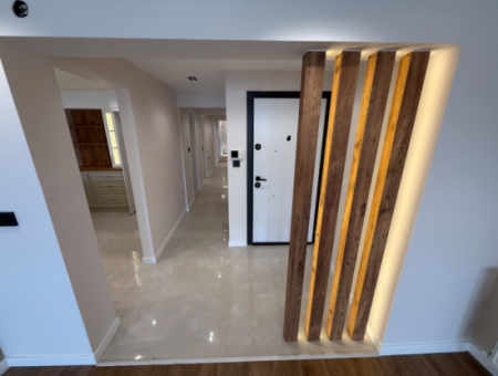 Hakimn Evlerinde Cadde Üzeri Tibaş Sitesi Yanı Full Tadilatlı Asansörlü