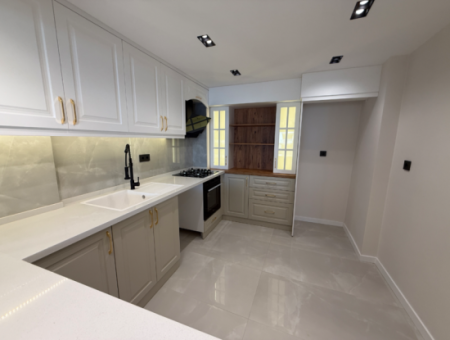Hakimn Evlerinde Cadde Üzeri Tibaş Sitesi Yanı Full Tadilatlı Asansörlü