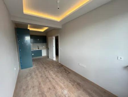 Seferihisar Merkezde Kiralık 1+1 Daire
