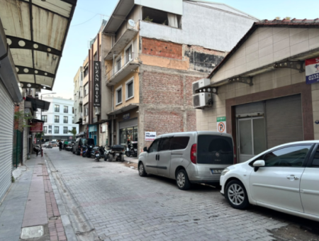 Alsancak Kahramanlarda 150M2 Bakımlı Panjurlu Kiralık Dükkan